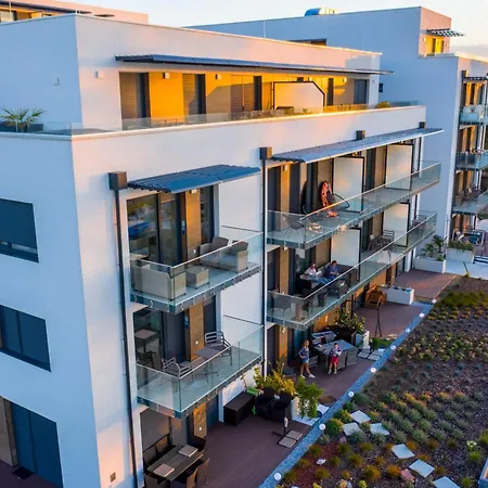 Lakeview Apartment Fonyod דירה *